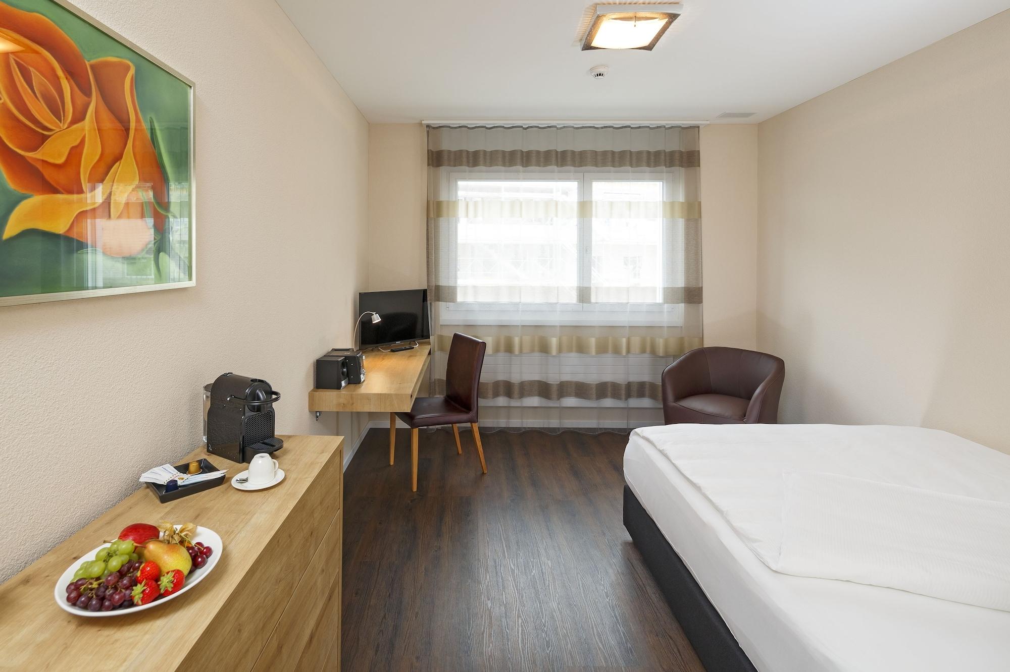 Villmergen Swiss Quality Hotel Экстерьер фото